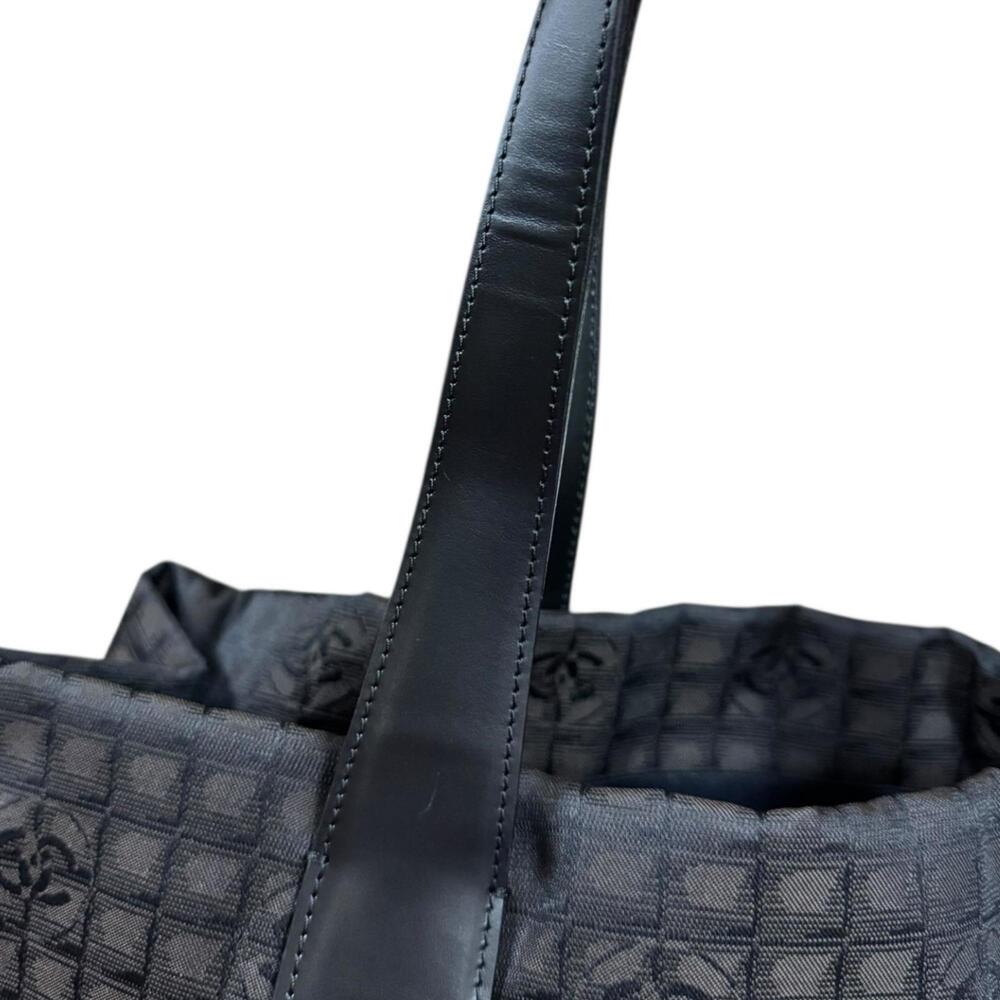 CHANEL Black Tote Bag - Picture 8 of 10